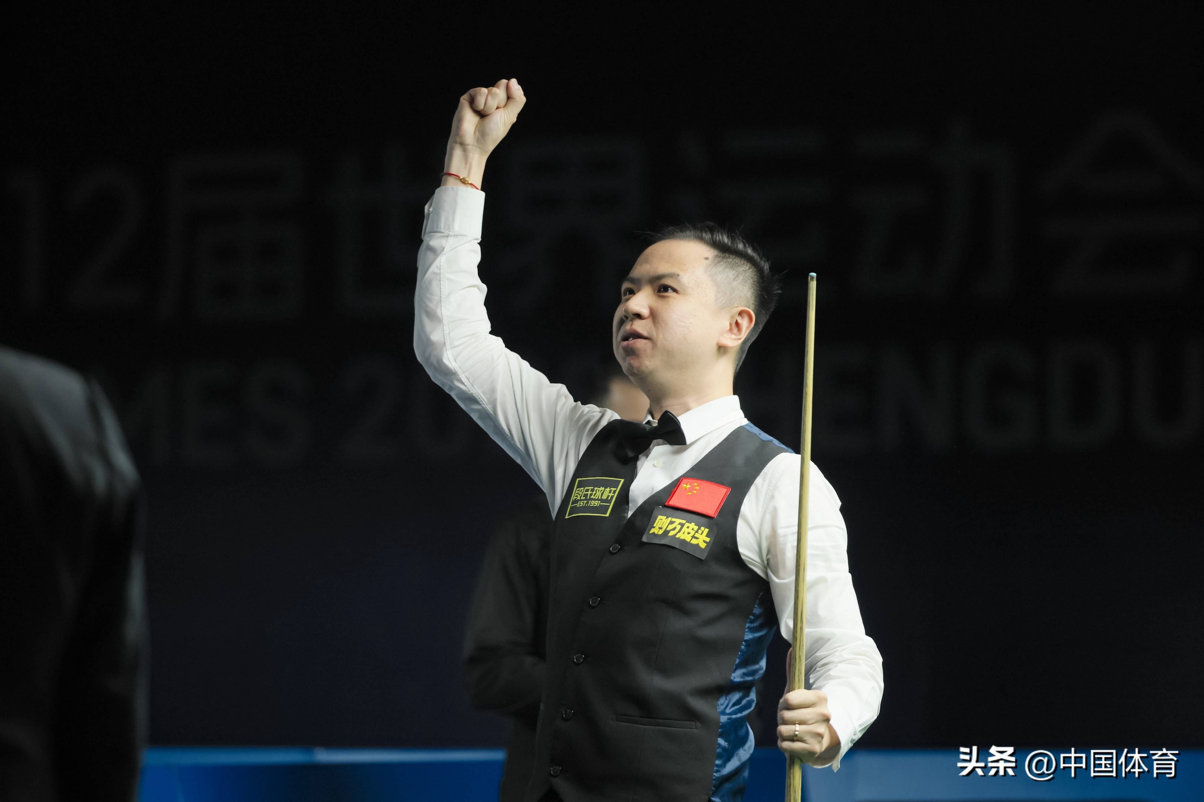 贴合场面安 贴合场面安